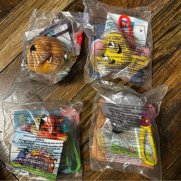 NWT NIP 1999 Winnie the Pooh Mcdonald’s happy meal toys Set of 4 Vintage - Picture 4 of 5